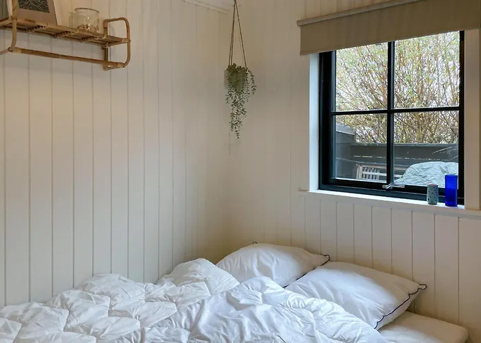 Holiday home Amazing In With Wifi *