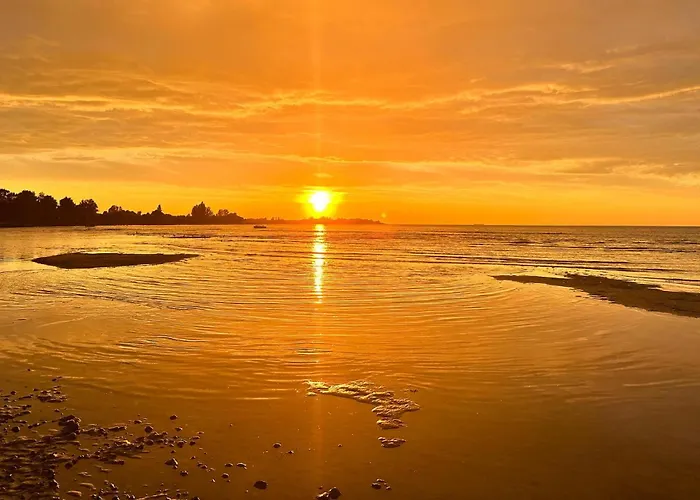 Amazing In With Wifi Holiday home Mesinge